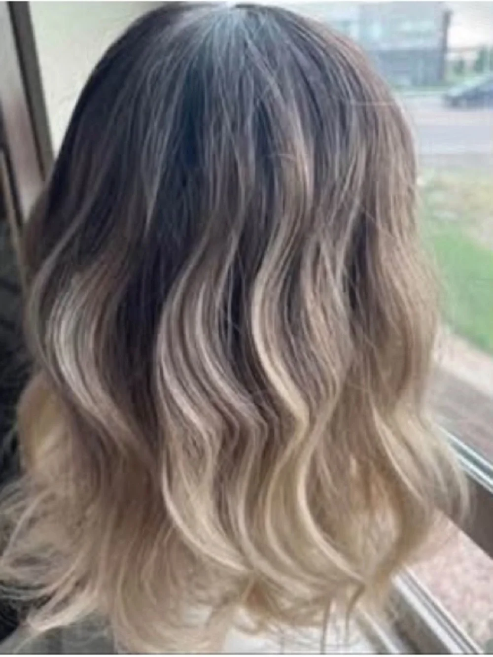 13’ Bob Dark Blonde Ombre wig